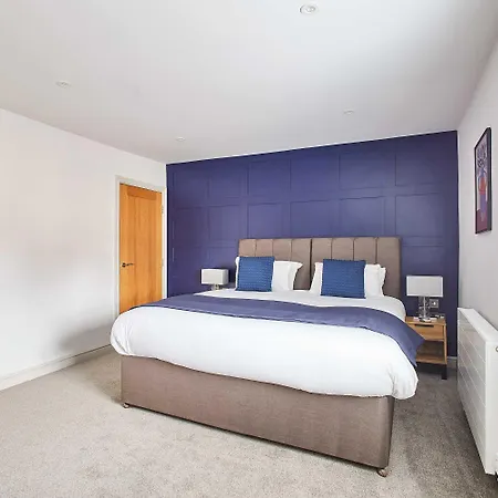 Host & - Damson * Thornton Dale